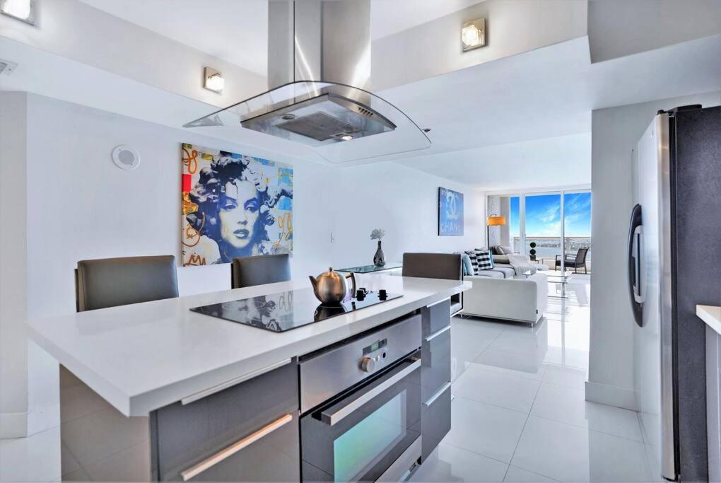 Apartamento Spectacular! Penthouse With Direct Water Views! Miami Exterior foto